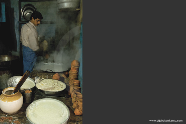 Gallivant-India05